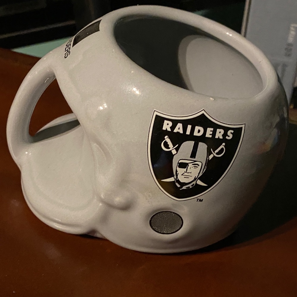 Oakland Raiders Sports Concepts Mug